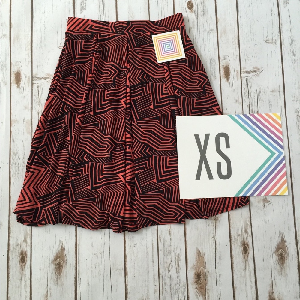 New With Tags LuLaRoe Madison Skirt